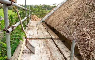 advantages of Ffynnon thatch roofing